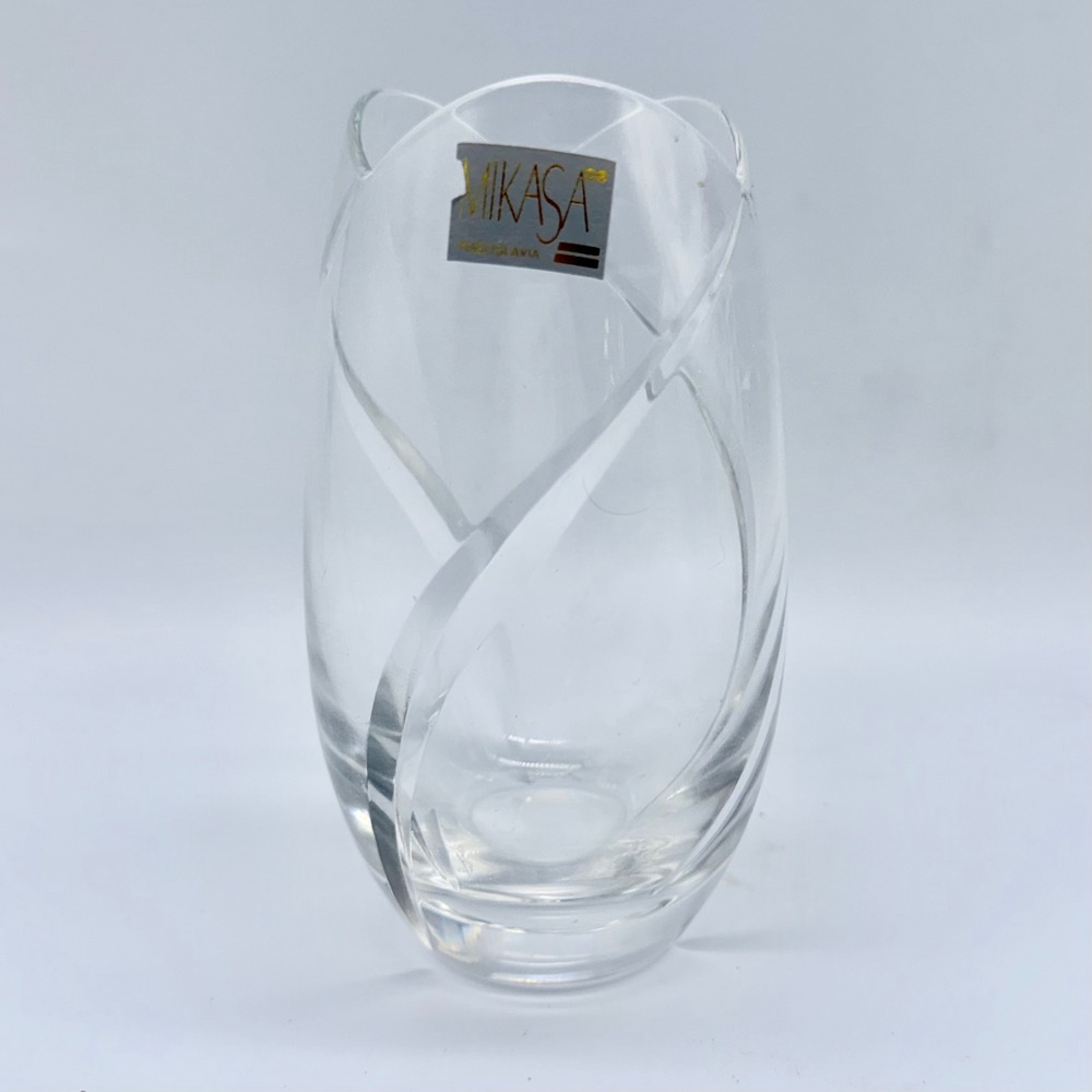 Mikasa Tulip Bud Vase Crystal Swirl Scalloped Yugoslavia 5.5"
